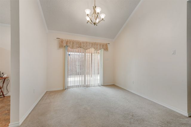 302 Manana Drive, Grand Prairie, TX 75050