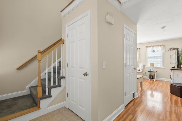 2 Rosemary Ln A, Wareham, MA 02571