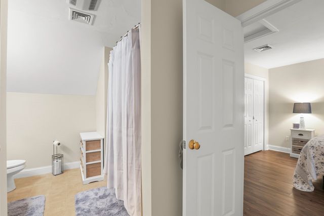 2 Rosemary Ln A, Wareham, MA 02571