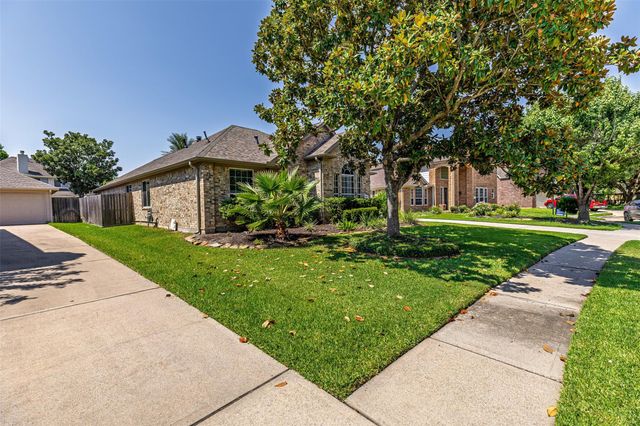 9210 Skipping Stone Lane, Houston, TX 77064