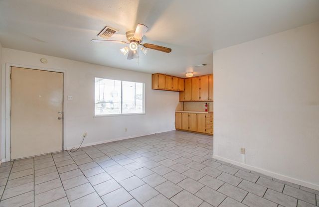 3606 Almeda Genoa Road, Houston, TX 77047