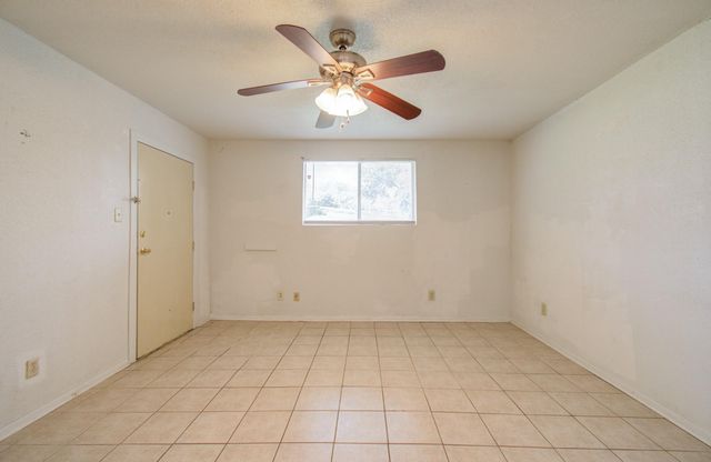 3606 Almeda Genoa Road, Houston, TX 77047