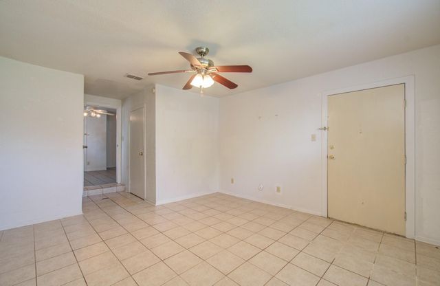3606 Almeda Genoa Road, Houston, TX 77047