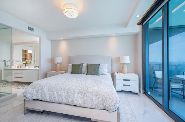 700 NE 24th Street 4306 S, Miami, FL 33137