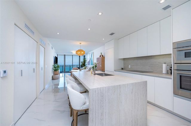 700 NE 24th Street 4306 S, Miami, FL 33137