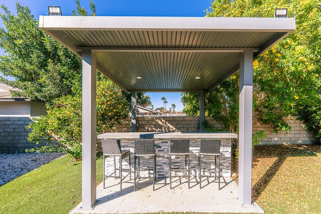 43120 Texas Avenue, Palm Desert, CA 92211