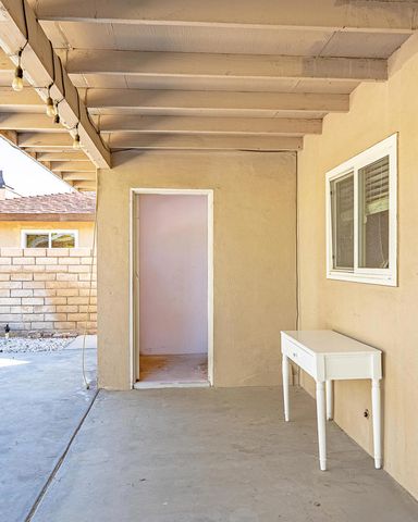 43120 Texas Avenue, Palm Desert, CA 92211