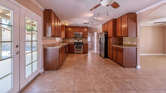43120 Texas Avenue, Palm Desert, CA 92211
