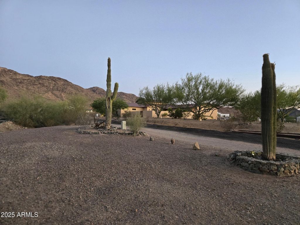 11404 S 38TH Avenue, Laveen, AZ 85339