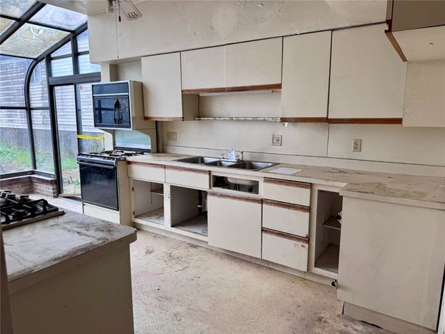 1605 Union Ave, Mckeesport, PA 15132