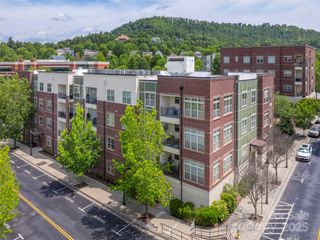 5 Farleigh Street 201, Asheville, NC 28803