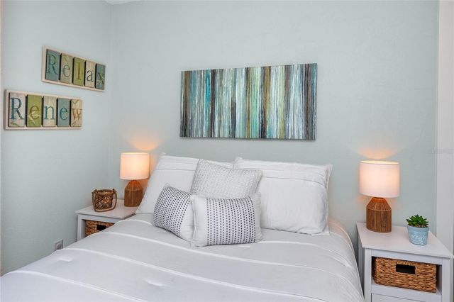 136 143RD AVENUE E, Madeira Beach, FL 33708