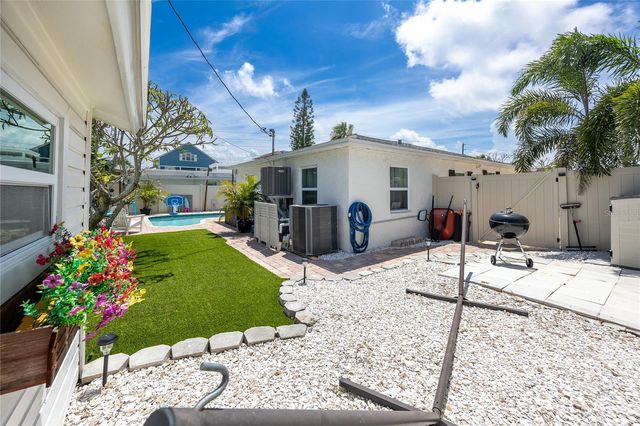 136 143RD AVENUE E, Madeira Beach, FL 33708