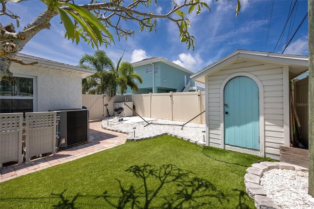 136 143RD AVENUE E, Madeira Beach, FL 33708