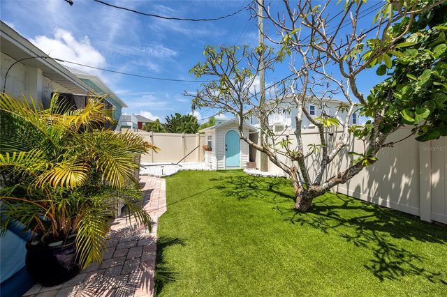 136 143RD AVENUE E, Madeira Beach, FL 33708