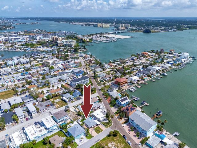 136 143RD AVENUE E, Madeira Beach, FL 33708
