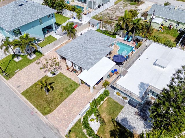 136 143RD AVENUE E, Madeira Beach, FL 33708