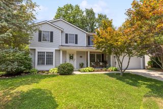 197 S Fork Circle, Pataskala, OH 43062