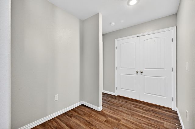 111 Midway Meadows Street, Pottsboro, TX 75076