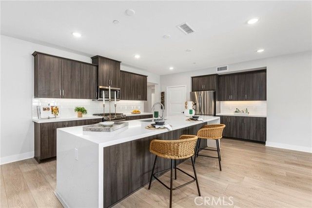 16235 Dawn Way 201, Tustin, CA 92782