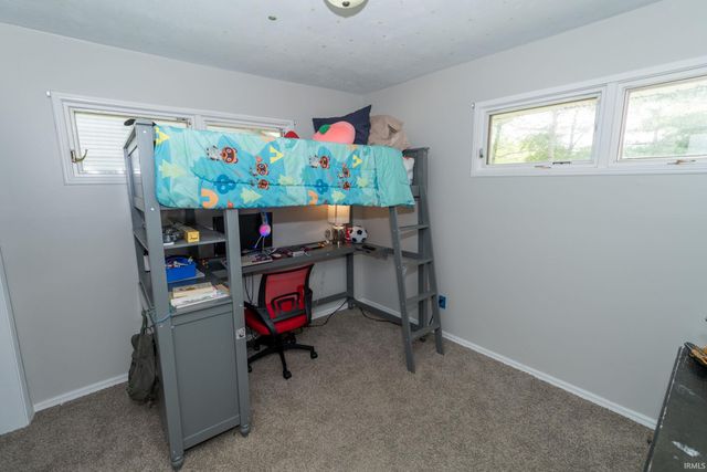 51795 Juniper Road, South Bend, IN 46637
