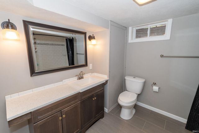 51795 Juniper Road, South Bend, IN 46637