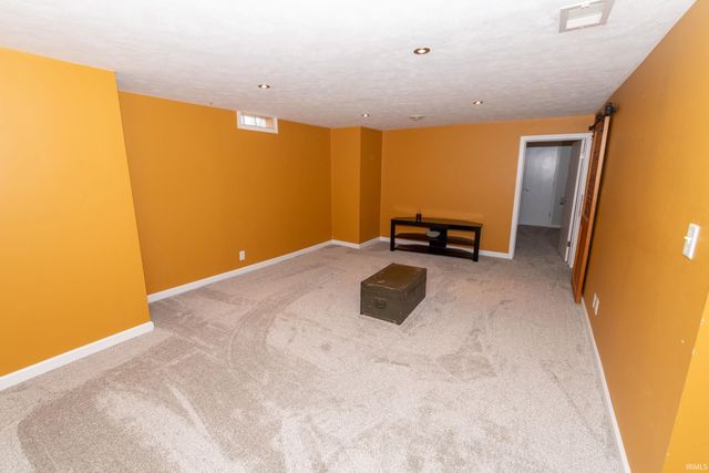51795 Juniper Road, South Bend, IN 46637