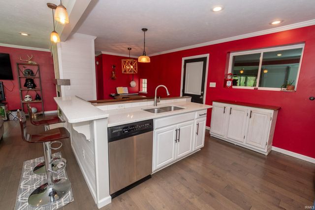 51795 Juniper Road, South Bend, IN 46637