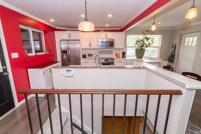 51795 Juniper Road, South Bend, IN 46637