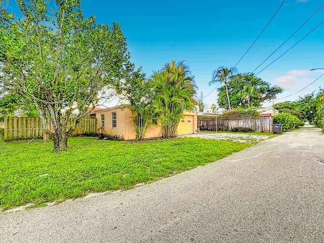 427 37TH Street, West Palm Beach, FL 33407