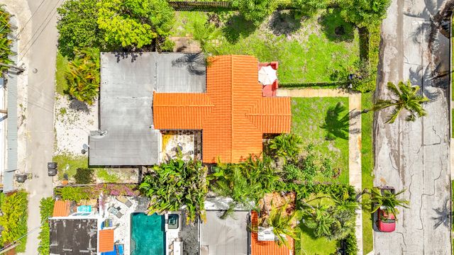 427 37TH Street, West Palm Beach, FL 33407