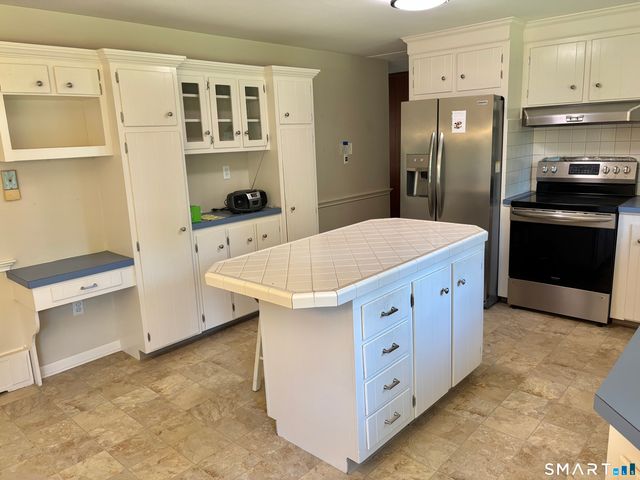 101 Thorpe Avenue, Wallingford, CT 06492