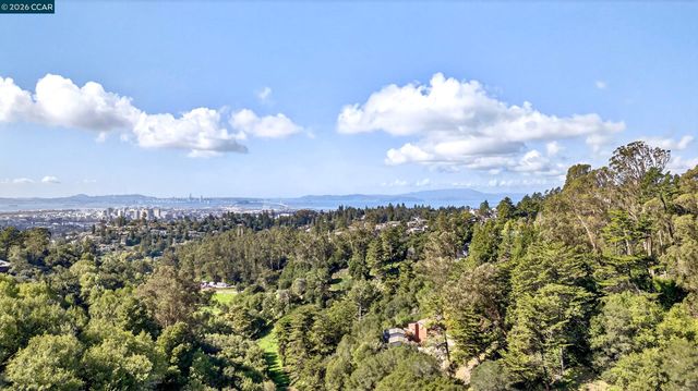 6030 Girvin Dr, Oakland, CA 94611