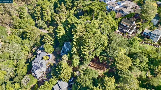 6030 Girvin Dr, Oakland, CA 94611