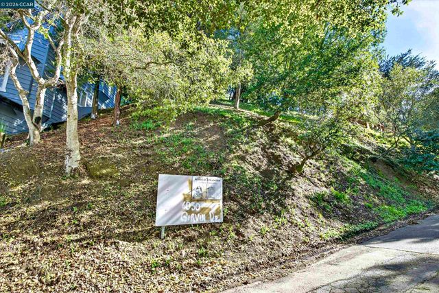 6030 Girvin Dr, Oakland, CA 94611