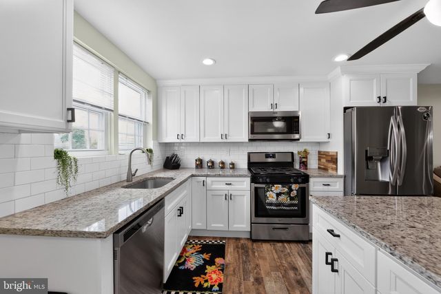 64 W BERKLEY AVE, Clifton Heights, PA 19018