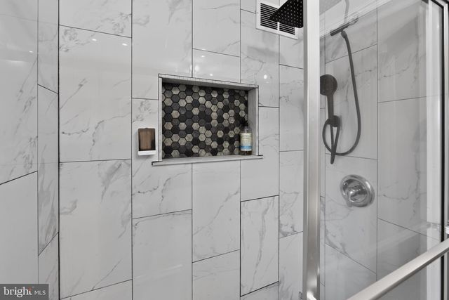 64 W BERKLEY AVE, Clifton Heights, PA 19018