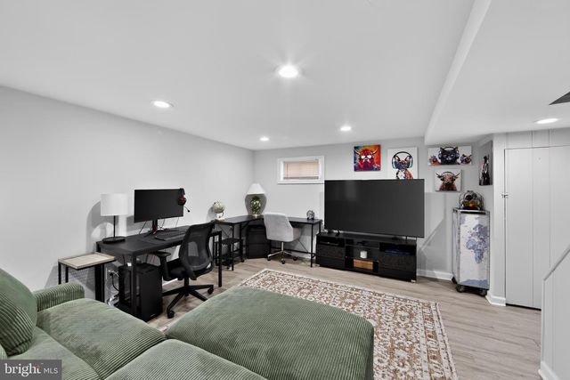64 W BERKLEY AVE, Clifton Heights, PA 19018