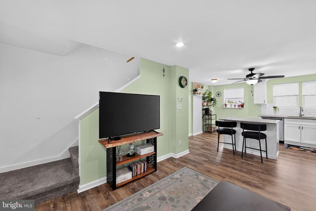 64 W BERKLEY AVE, Clifton Heights, PA 19018