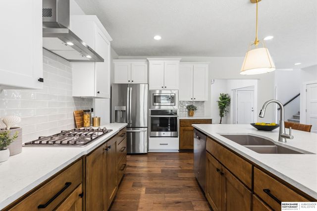 7725 N 166th Street, Bennington, NE 68007