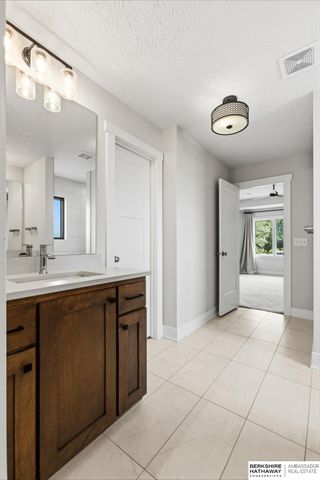 7725 N 166th Street, Bennington, NE 68007