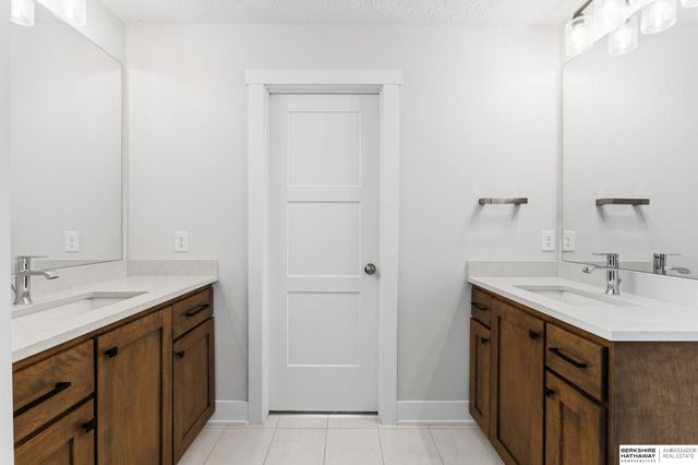 7725 N 166th Street, Bennington, NE 68007