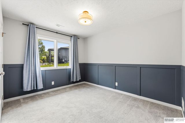 7725 N 166th Street, Bennington, NE 68007
