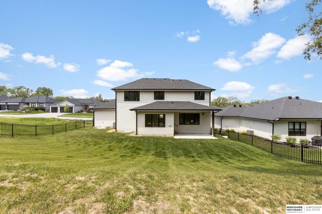 7725 N 166th Street, Bennington, NE 68007