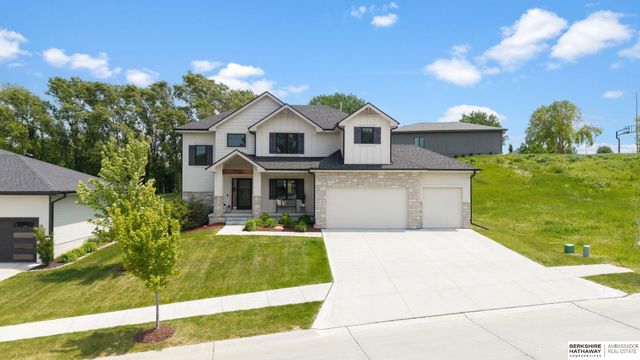 7725 N 166th Street, Bennington, NE 68007
