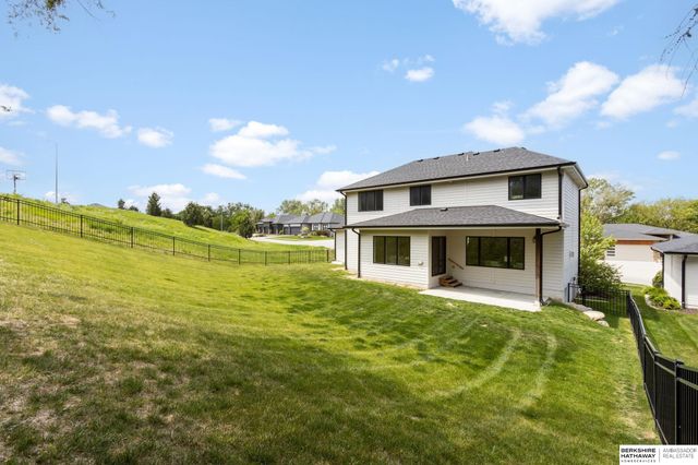 7725 N 166th Street, Bennington, NE 68007