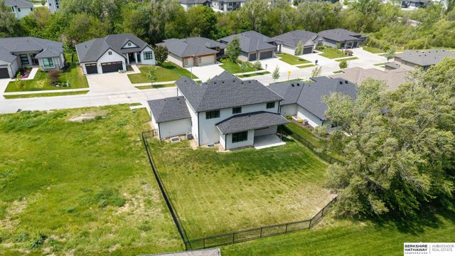 7725 N 166th Street, Bennington, NE 68007