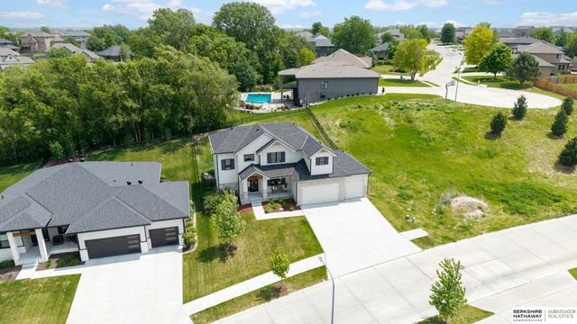 7725 N 166th Street, Bennington, NE 68007