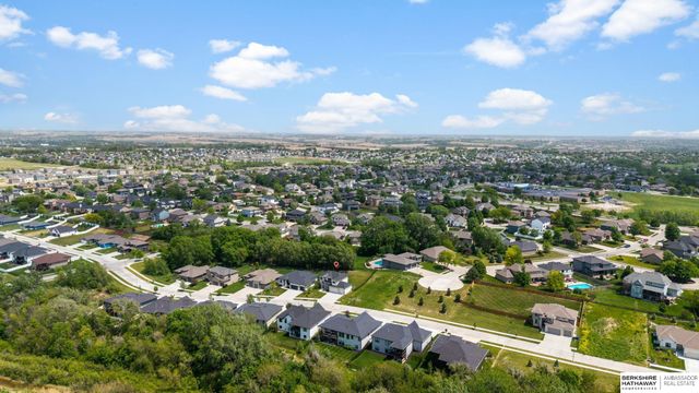 7725 N 166th Street, Bennington, NE 68007