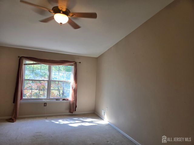 18 Linda Court, Old Bridge, NJ 08879